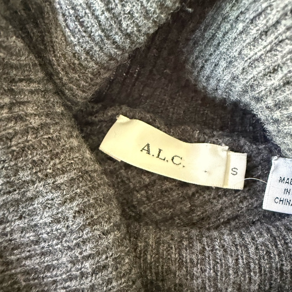 A.L.C Pippa turtleneck cashmere blend sweater size small - Picture 6 of 6